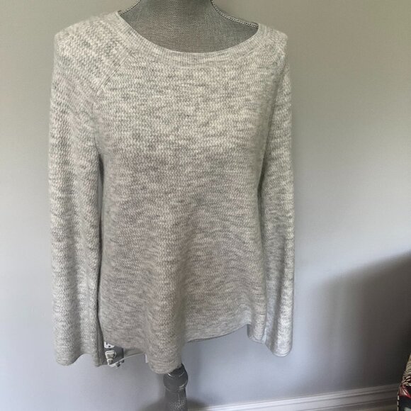 LOFT Sweaters - Loft Scoop Neck Light Gray Bell Sleeved Sweater Size M EUC